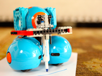 Dash---LEGO-pen-attachment
