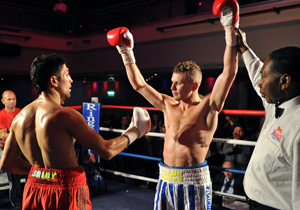 Lloyd-Ellett-arms-in-air
