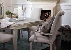 Furniture-Village-Vermont-dining-table-and-chairs-£1595