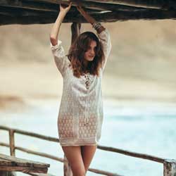 MAIN-IMAGE,-Monsoon-Hudson-Woodbtock-Kaftan