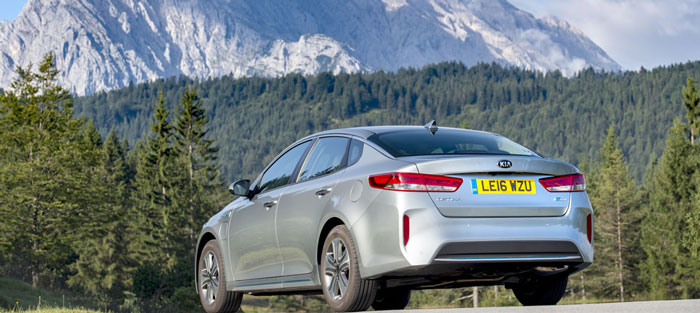 1237546_optima-hybrid-saloon-0776