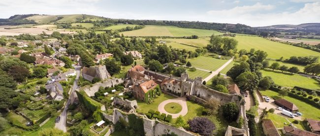 Amberley Castle Title Sussex Magazine www.titlesussex.co.uk Amberley Castle Title Sussex Magazine www.titlesussex.co.uk