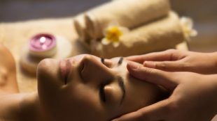 Bee sting facial at the Grand Brighton Title Sussex Magazine www.titlesussex.co.uk