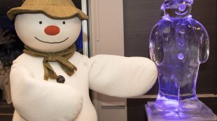 The Snowman ™ Snowball social Title Sussex Magazine www.titlesussex.co.uk