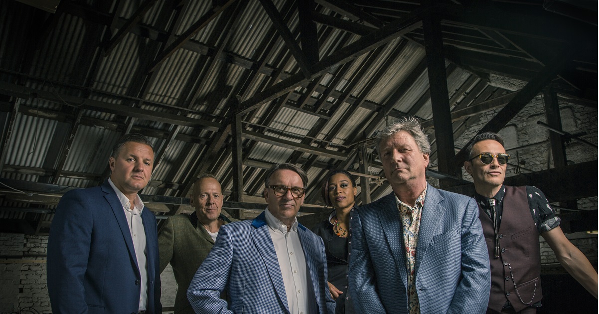Squeeze full band Title Sussex Magazine www.titlesussex.co.uk