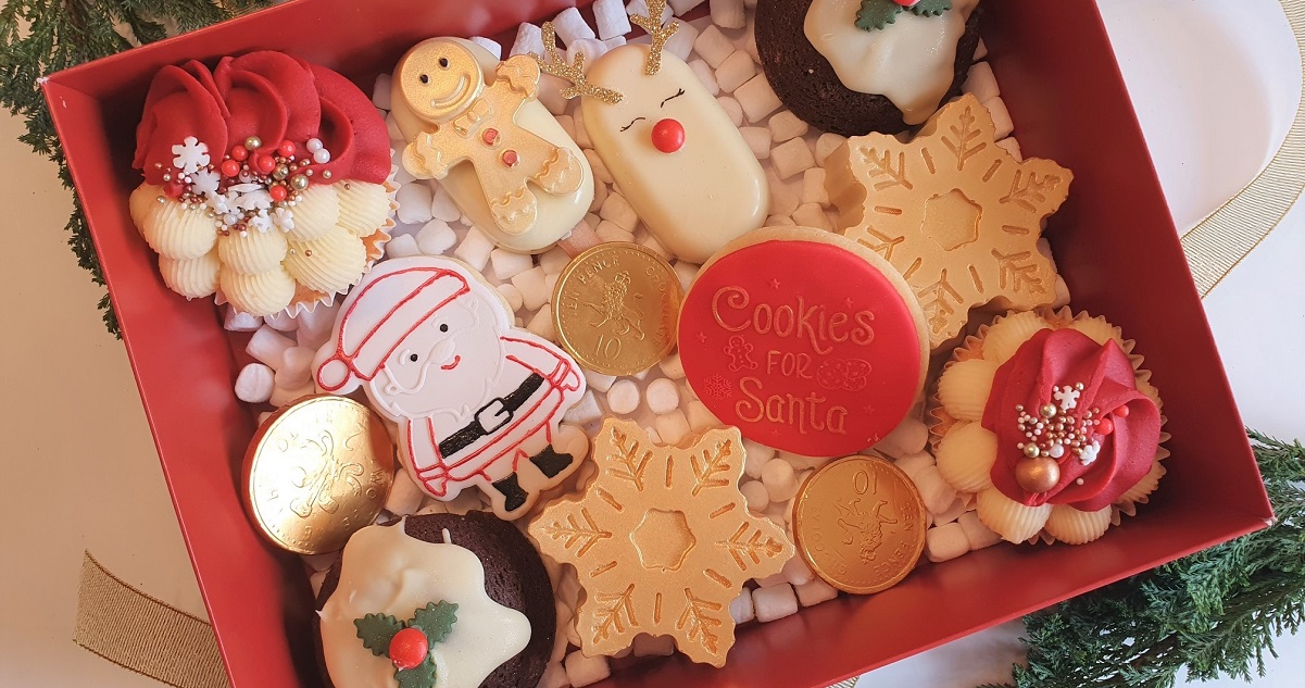 Crumbelina Christmas Treatbox
