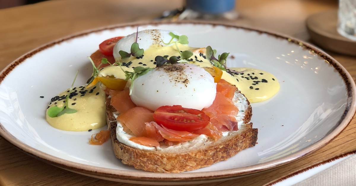 tasty looking food for bottomless brunch spots in brighton - article for title sussex www.titlesussex.co.uk