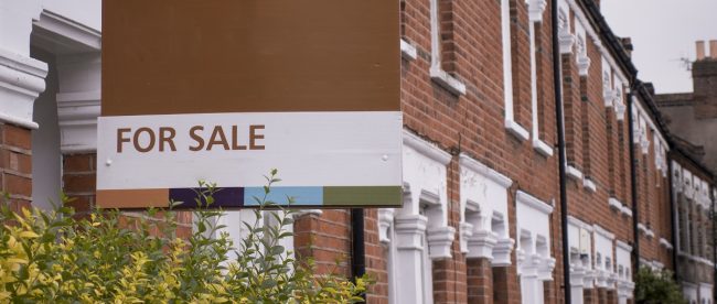 for sale sign for downsizing home article for title sussex www.titlesussex.co.uk