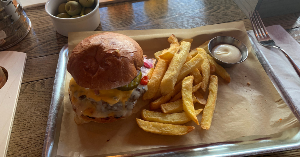 Great burger at the Lord Nelson Inn Ox Block review on Title Sussex Magazine - www.titlesussex.co.uk