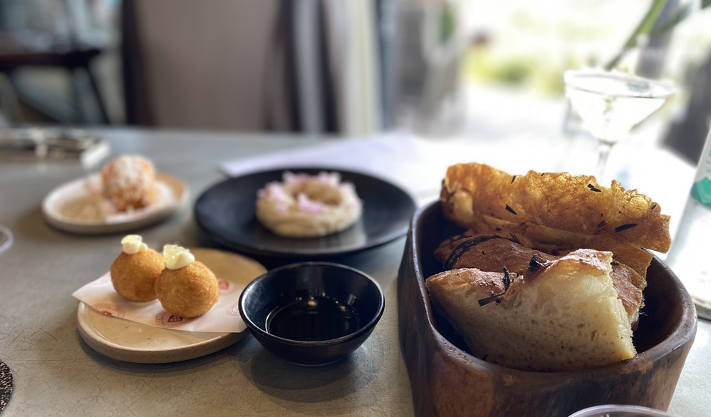 Crquettes and bread basket. Rathfinny snacks and bread - review Title Sussex Mag www.titlesussex.co.uk